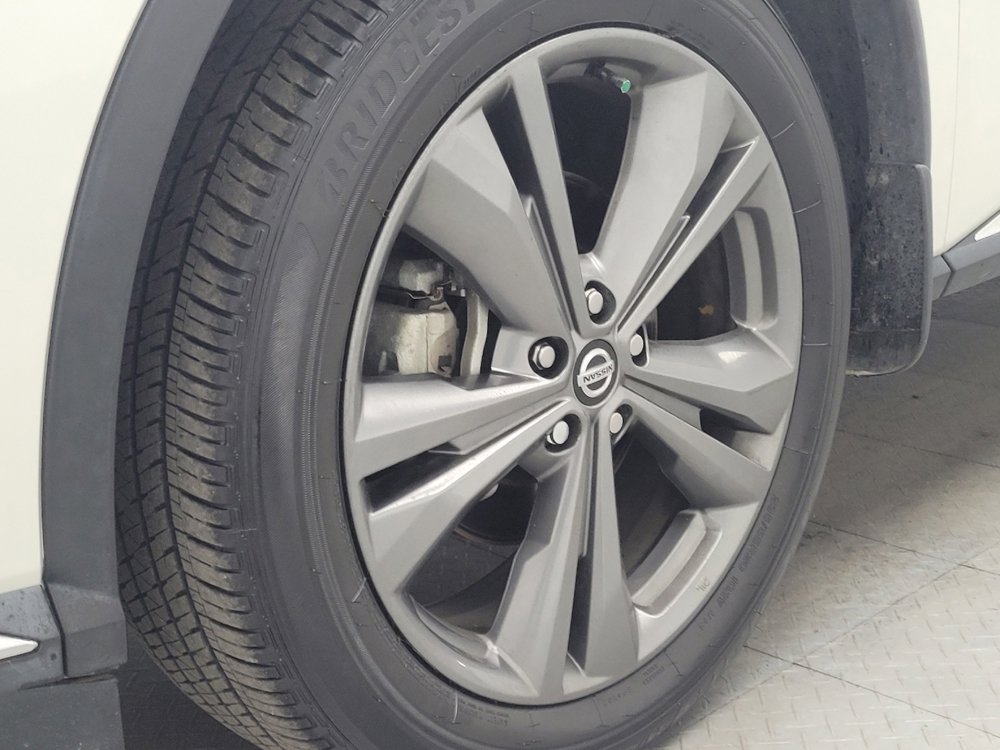 Used 2019 Nissan Murano Platinum w/ Cargo Package image 31