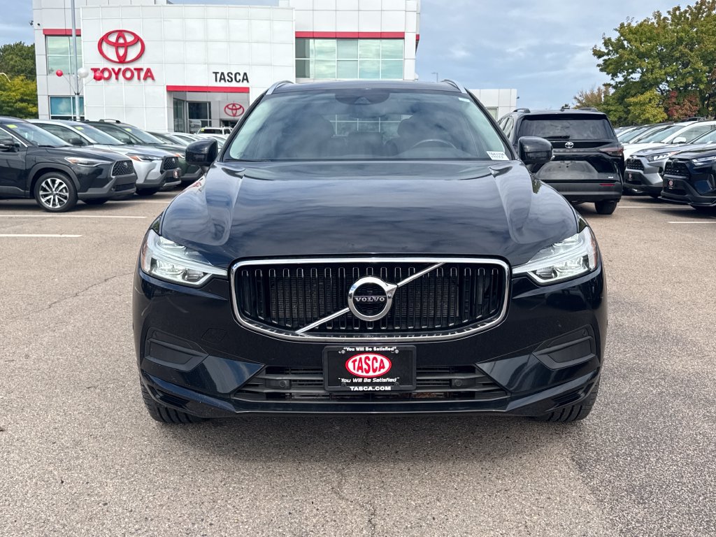 Used 2019 Volvo XC60 T5 Momentum w/ Protection Package Premier AWD/4WD image 2