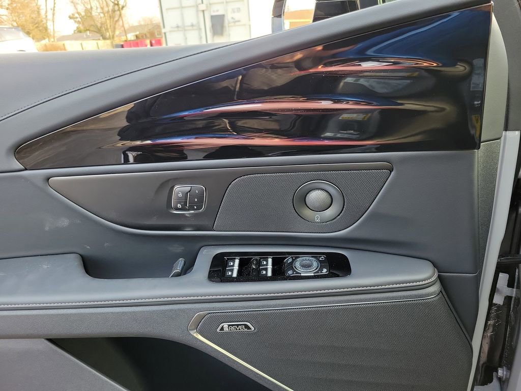 New 2026 Lincoln Nautilus Premier w/ Equipment Group 102A AWD/4WD image 18