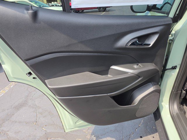 New 2026 Chevrolet Trax ACTIV w/ Sunroof Package FWD image 21
