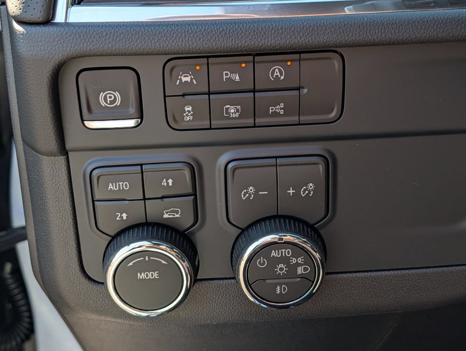 New 2026 Chevrolet Tahoe Premier AWD/4WD image 15