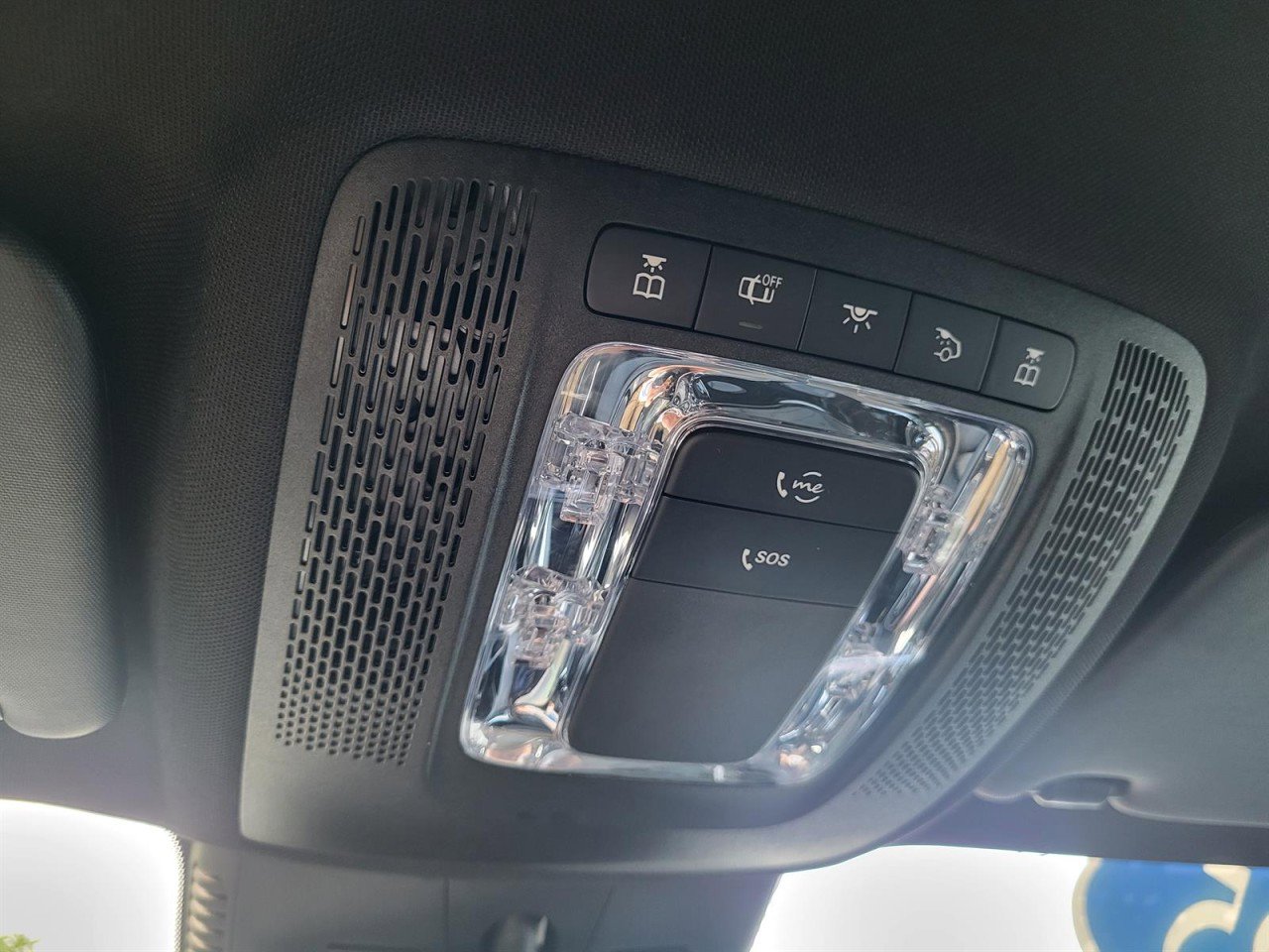 Used 2025 Mercedes-Benz GLB 250 image 26