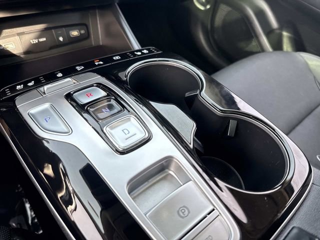 Certified 2022 Hyundai Tucson Limited w/ Cargo Package image 27