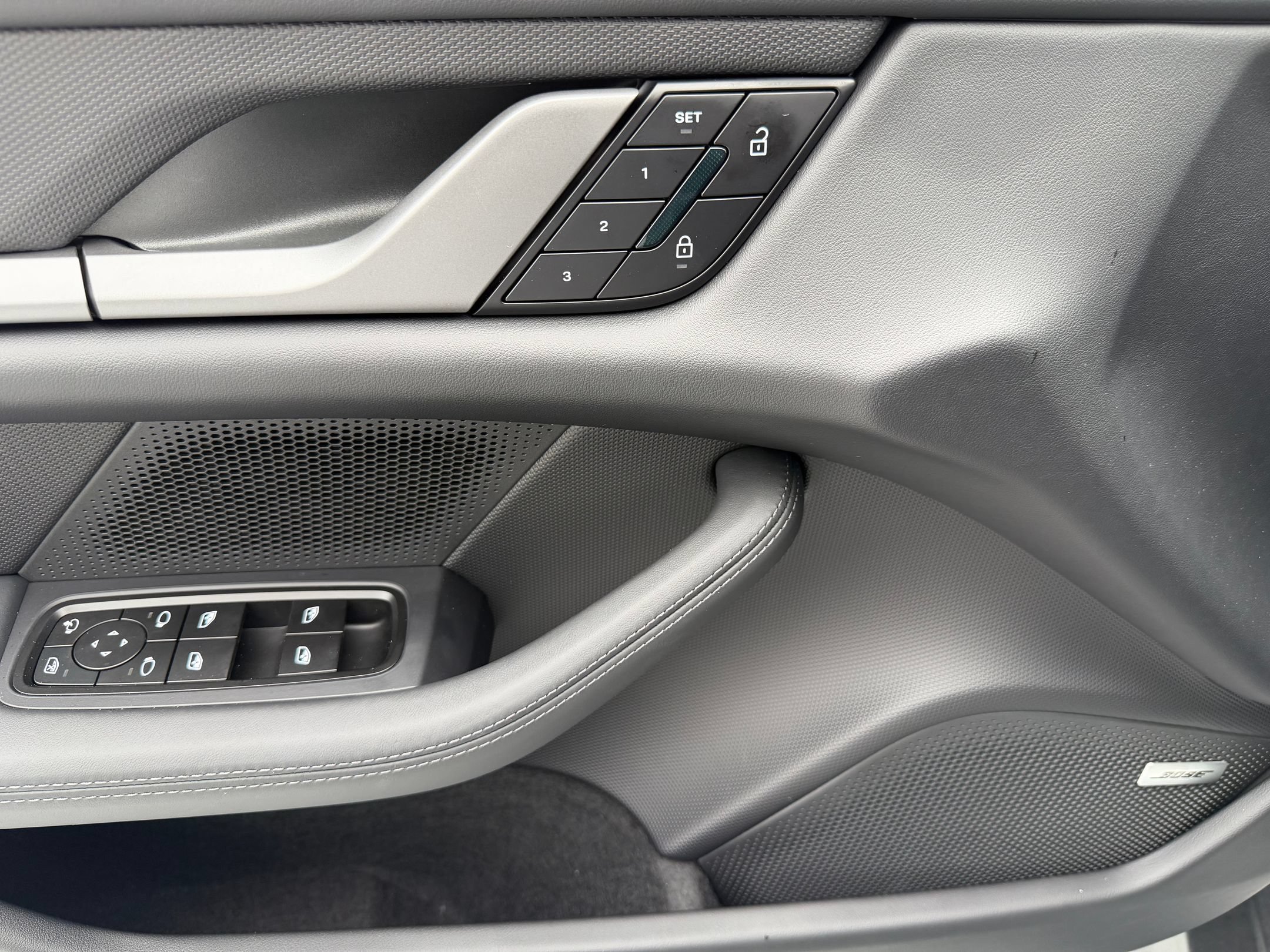 New 2026 Porsche Taycan AWD/4WD image 29
