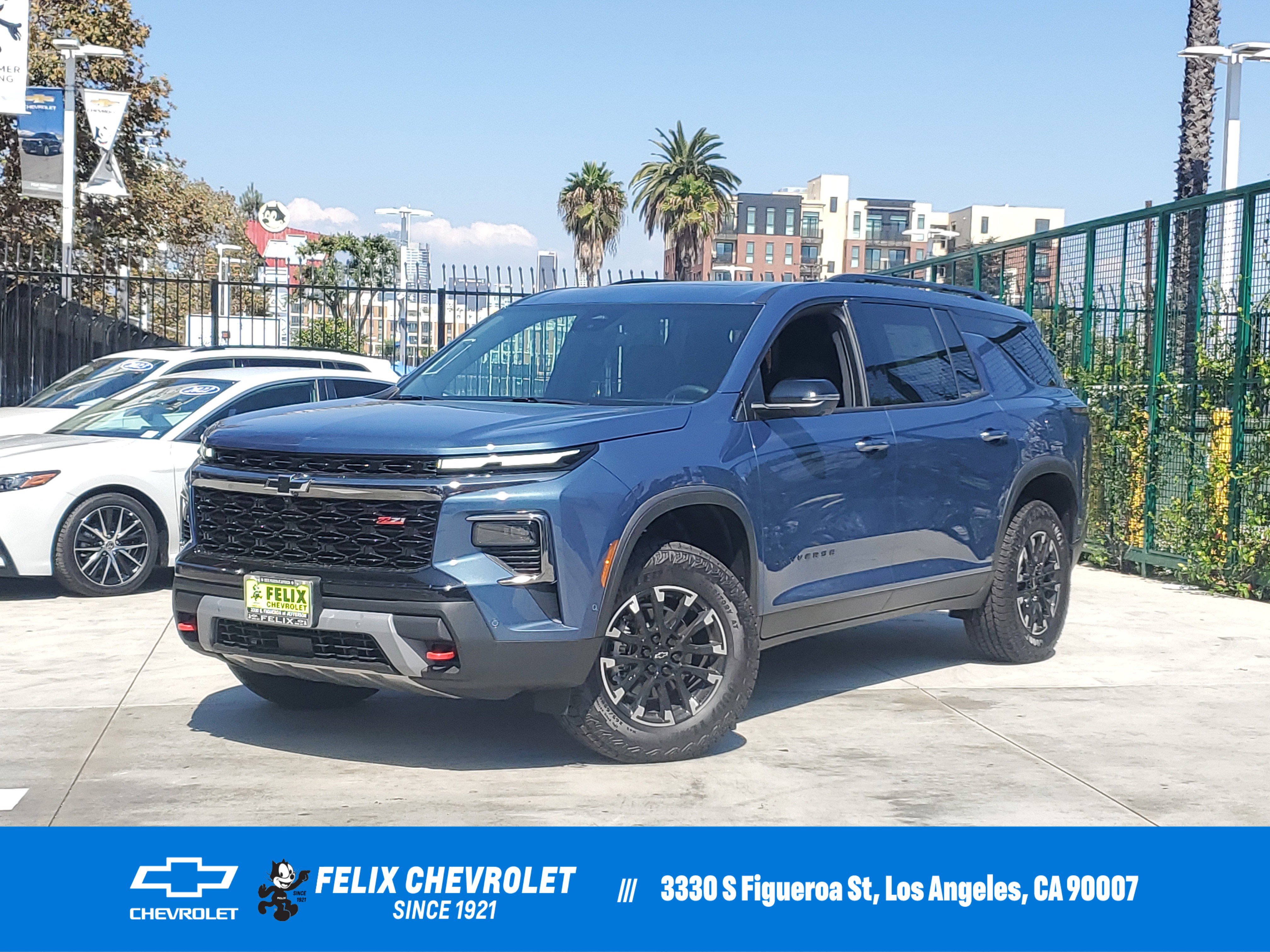 New 2026 Chevrolet Traverse Z71 w/ Enhanced Driving Package image 1