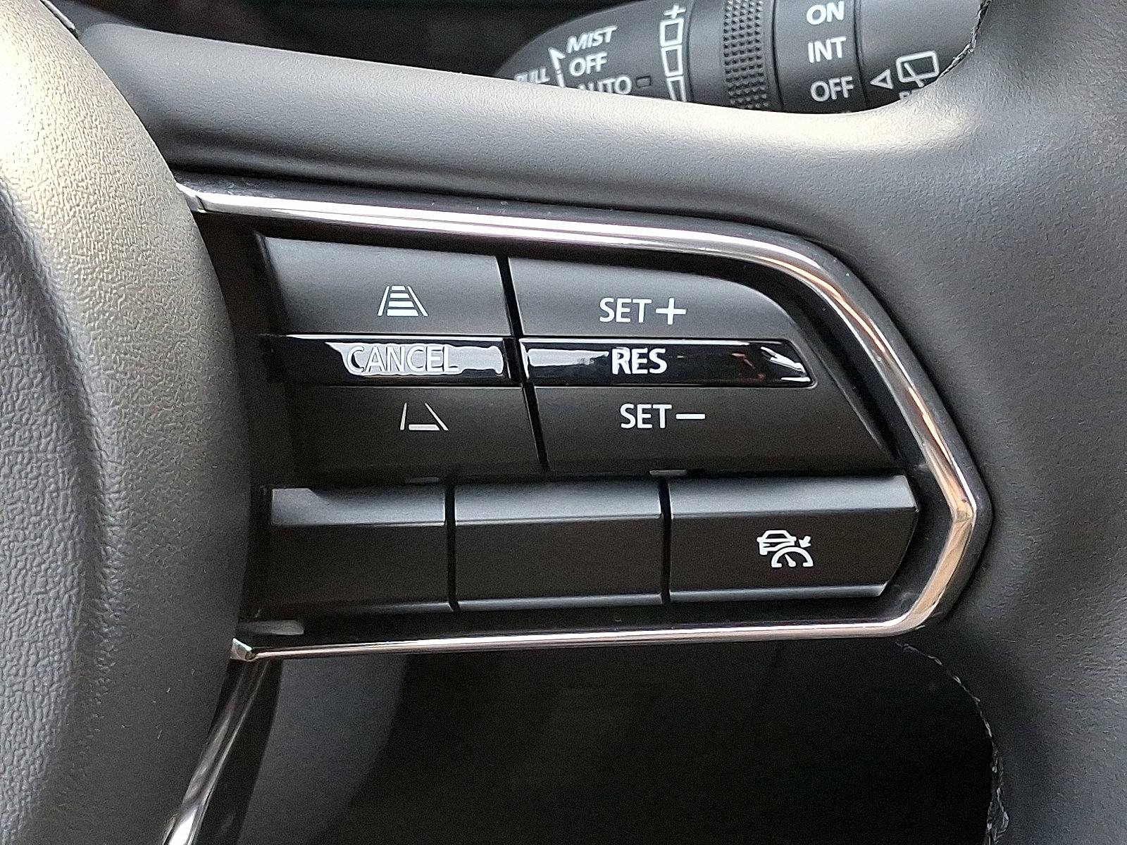 Certified 2024 MAZDA CX-90 Plug-In Hybrid w/ Premium Pkg image 26