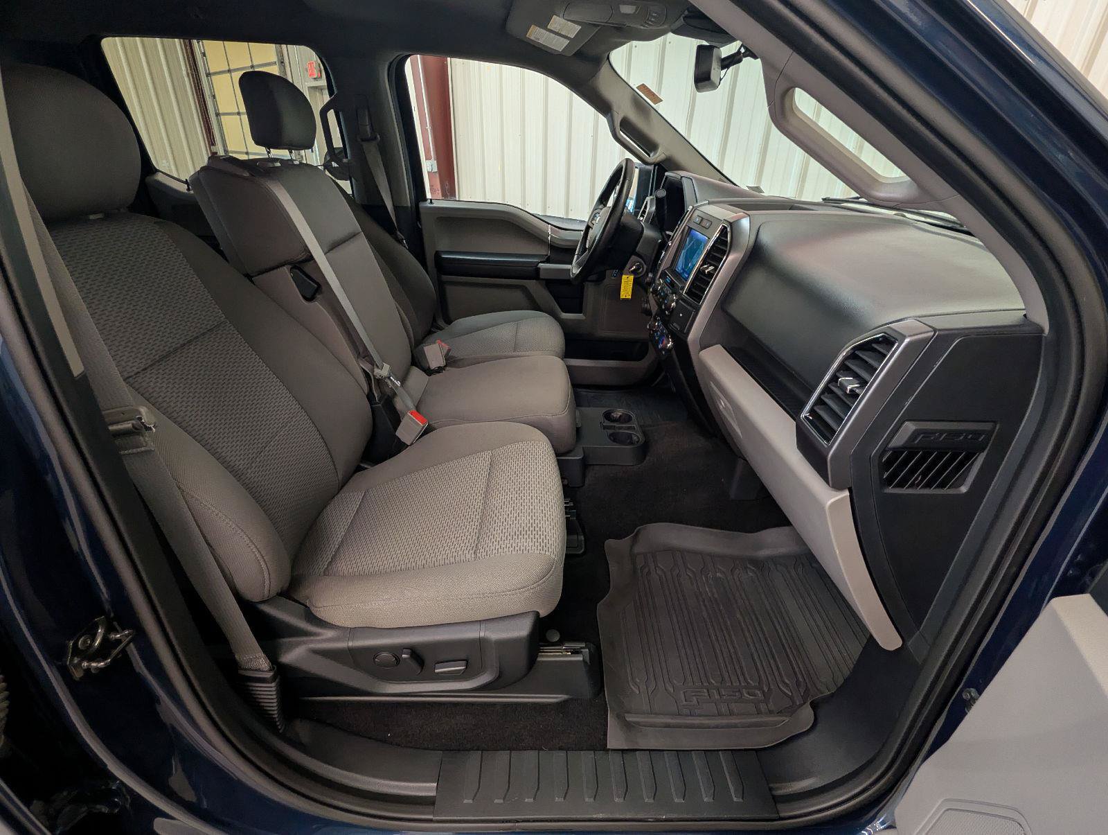 Used 2019 Ford F150 XLT w/ Equipment Group 302A Luxury AWD/4WD image 32