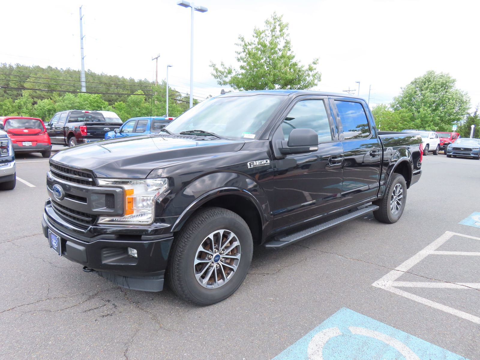 Used 2020 Ford F150 XLT w/ Equipment Group 302A Luxury AWD/4WD image 3