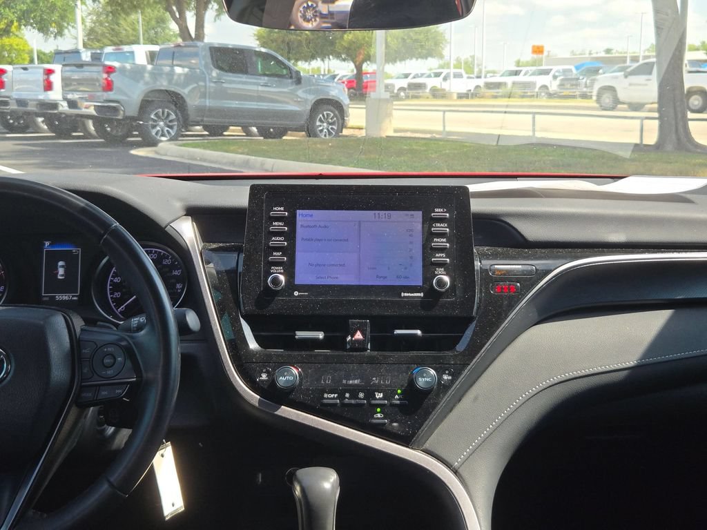 Used 2024 Toyota Camry SE FWD image 11