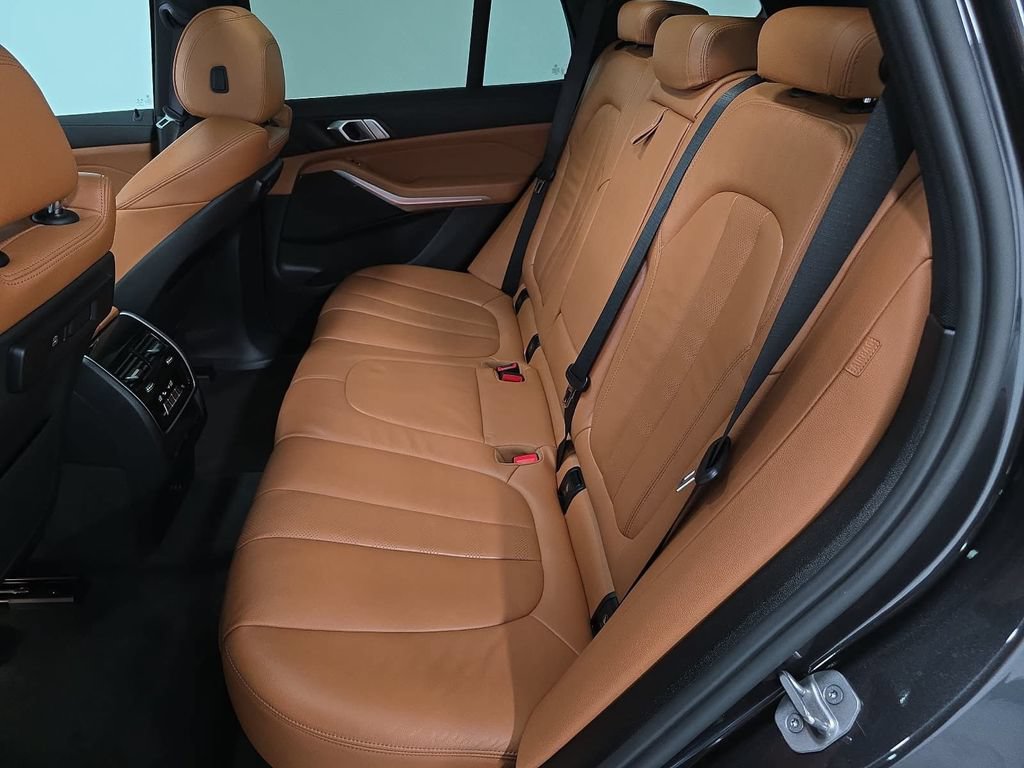 Used 2022 BMW X5 sDrive40i w/ Premium Package RWD image 26