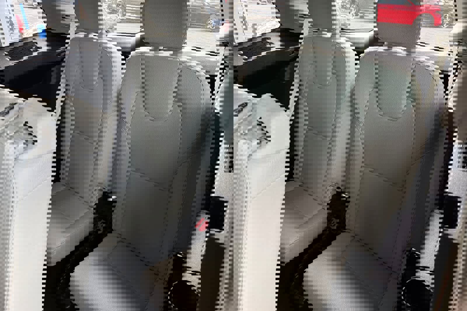 Used 2022 Volvo XC90 T5 Momentum w/ Protection Package image 17