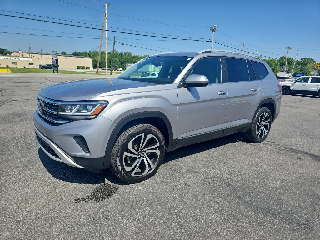 Used 2022 Volkswagen Atlas SEL image 2
