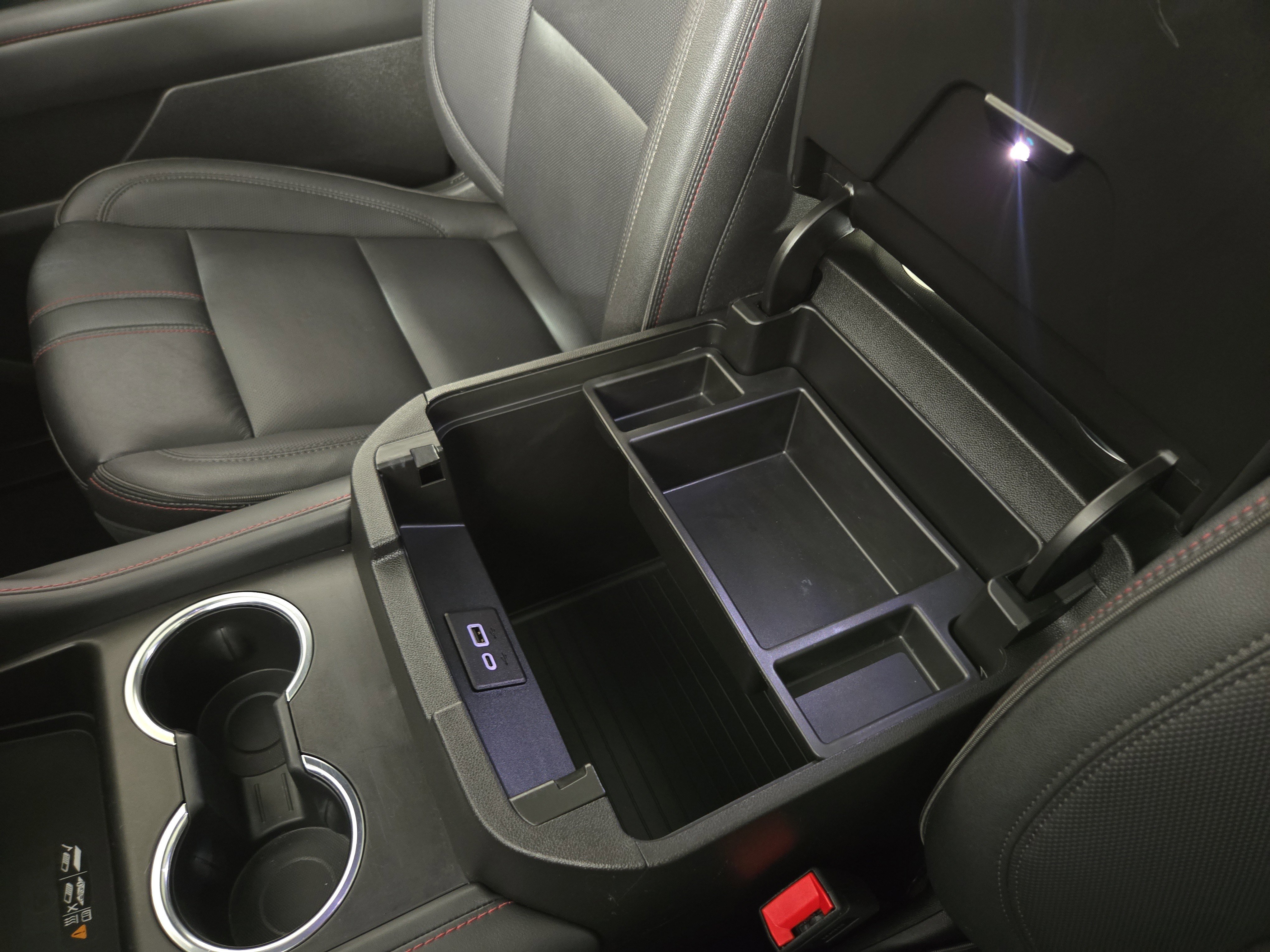 Certified 2024 Chevrolet Suburban RST w/ Luxury Package image 31