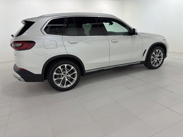 Certified 2023 BMW X5 xDrive40i w/ Premium Package image 6