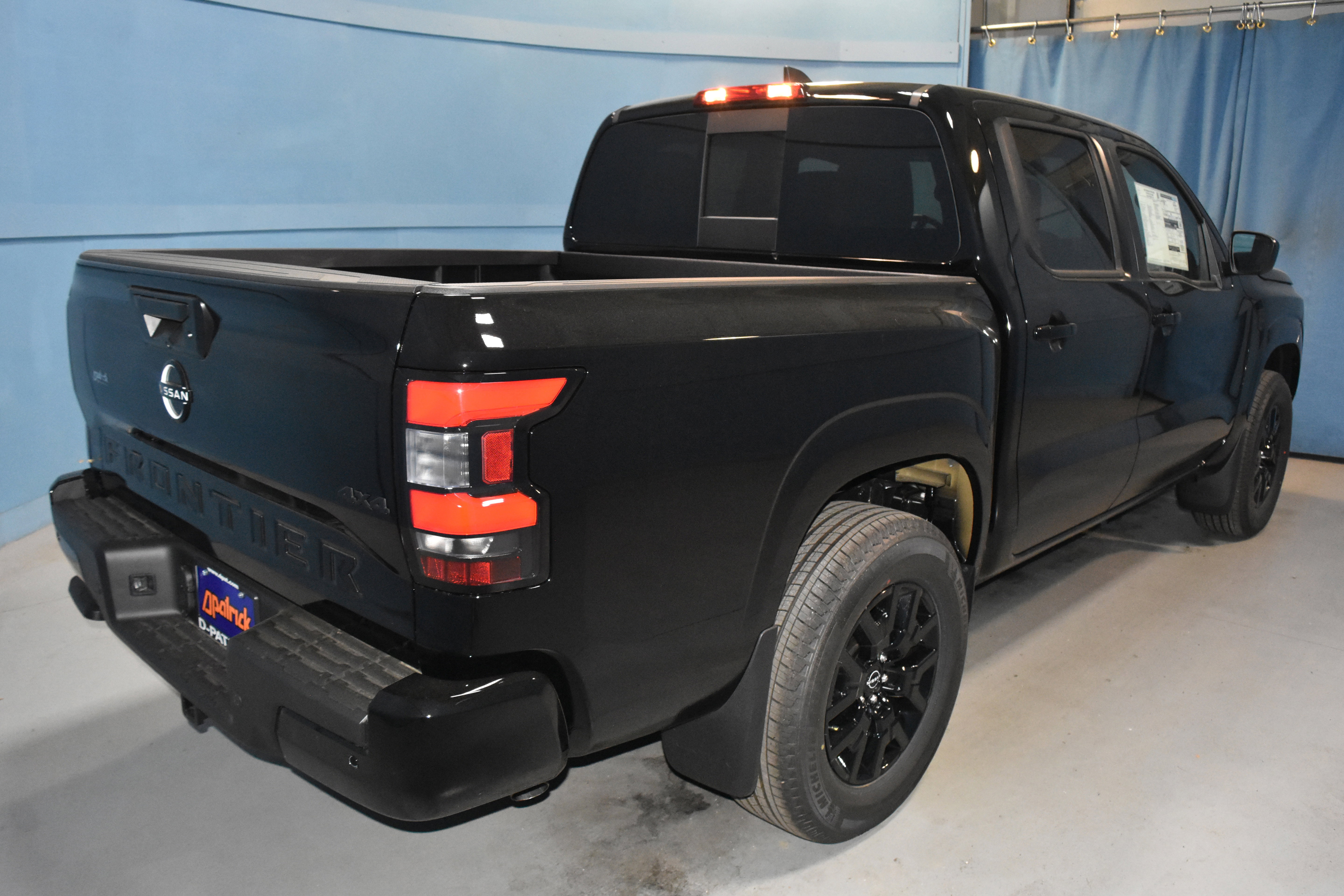 New 2026 Nissan Frontier SV w/ Tow Package AWD/4WD image 23