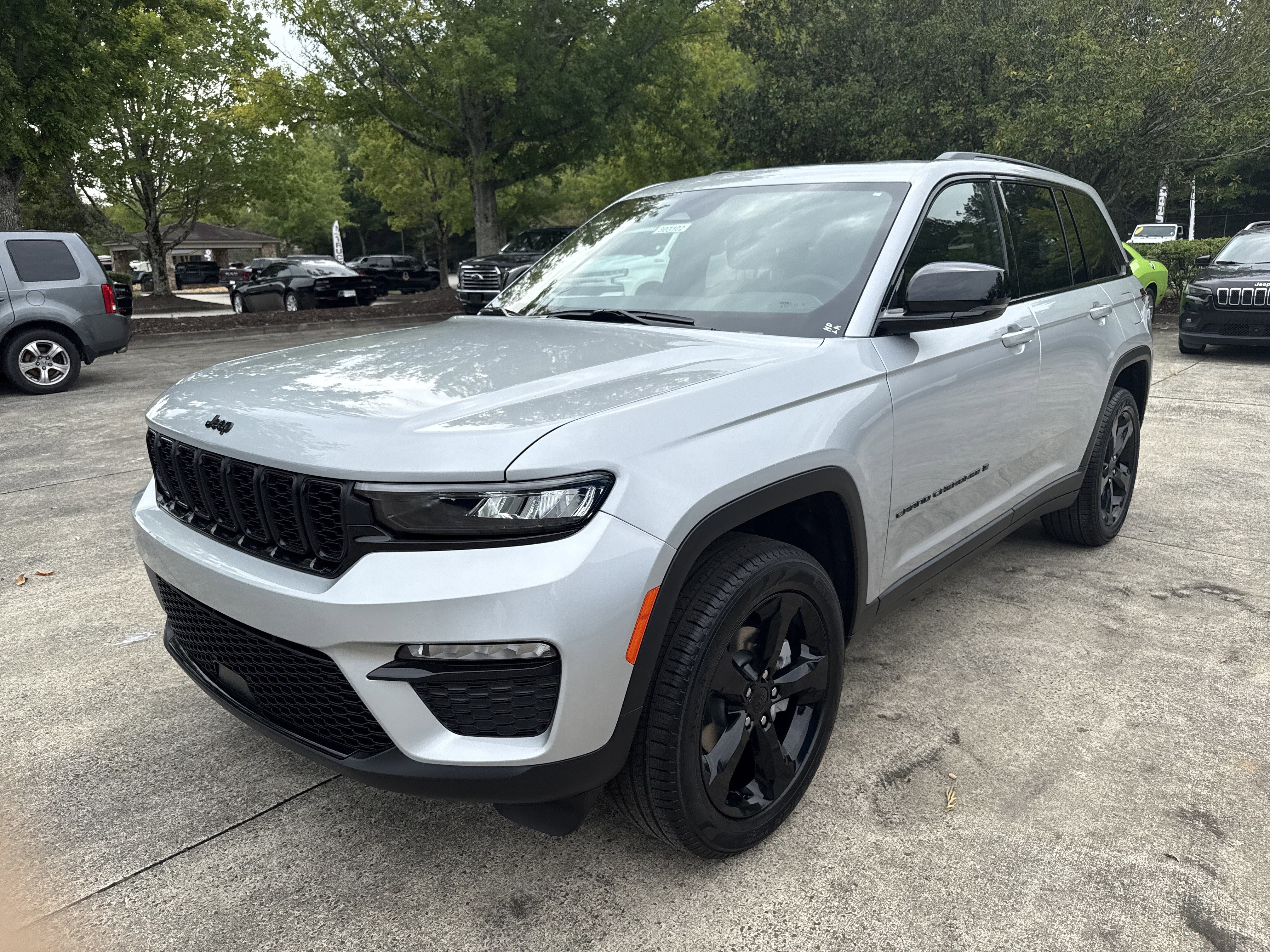 New 2025 Jeep Grand Cherokee Limited w/ Black Appearance Package RWD image 3