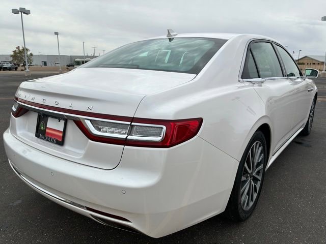 Used 2019 Lincoln Continental Select w/ Continental Climate Package FWD image 4