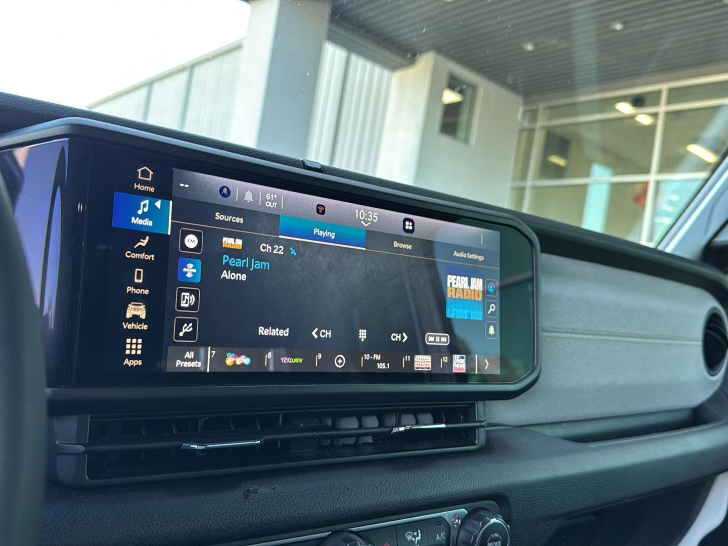 Used 2024 Jeep Wrangler Sport S image 22