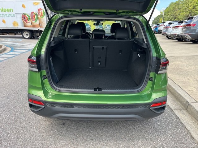 New 2025 Volkswagen Taos SE image 26