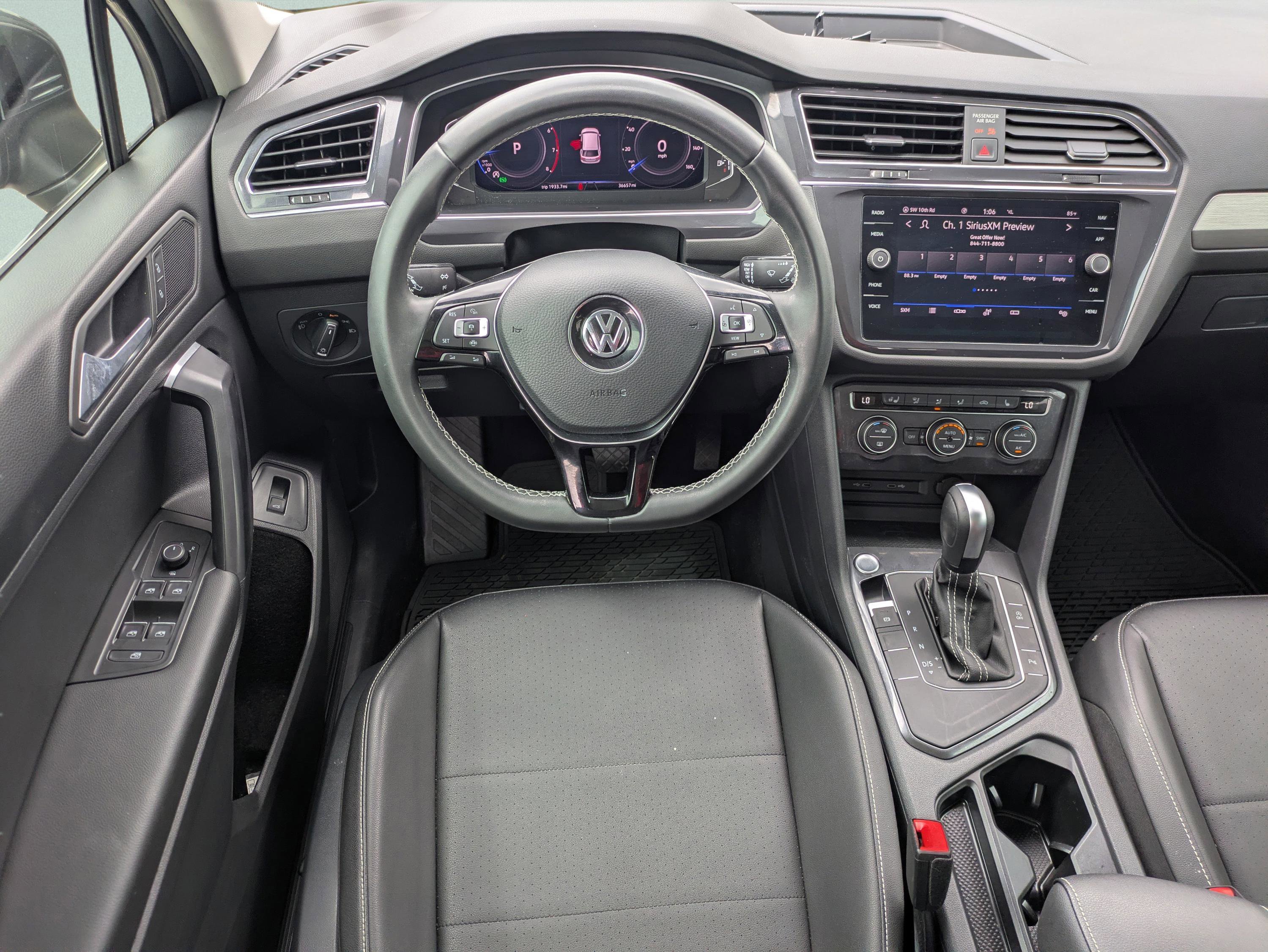 Used 2021 Volkswagen Tiguan SEL image 23