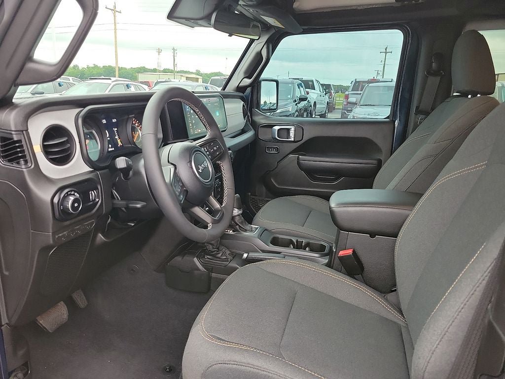 Used 2025 Jeep Wrangler Sport AWD/4WD image 10