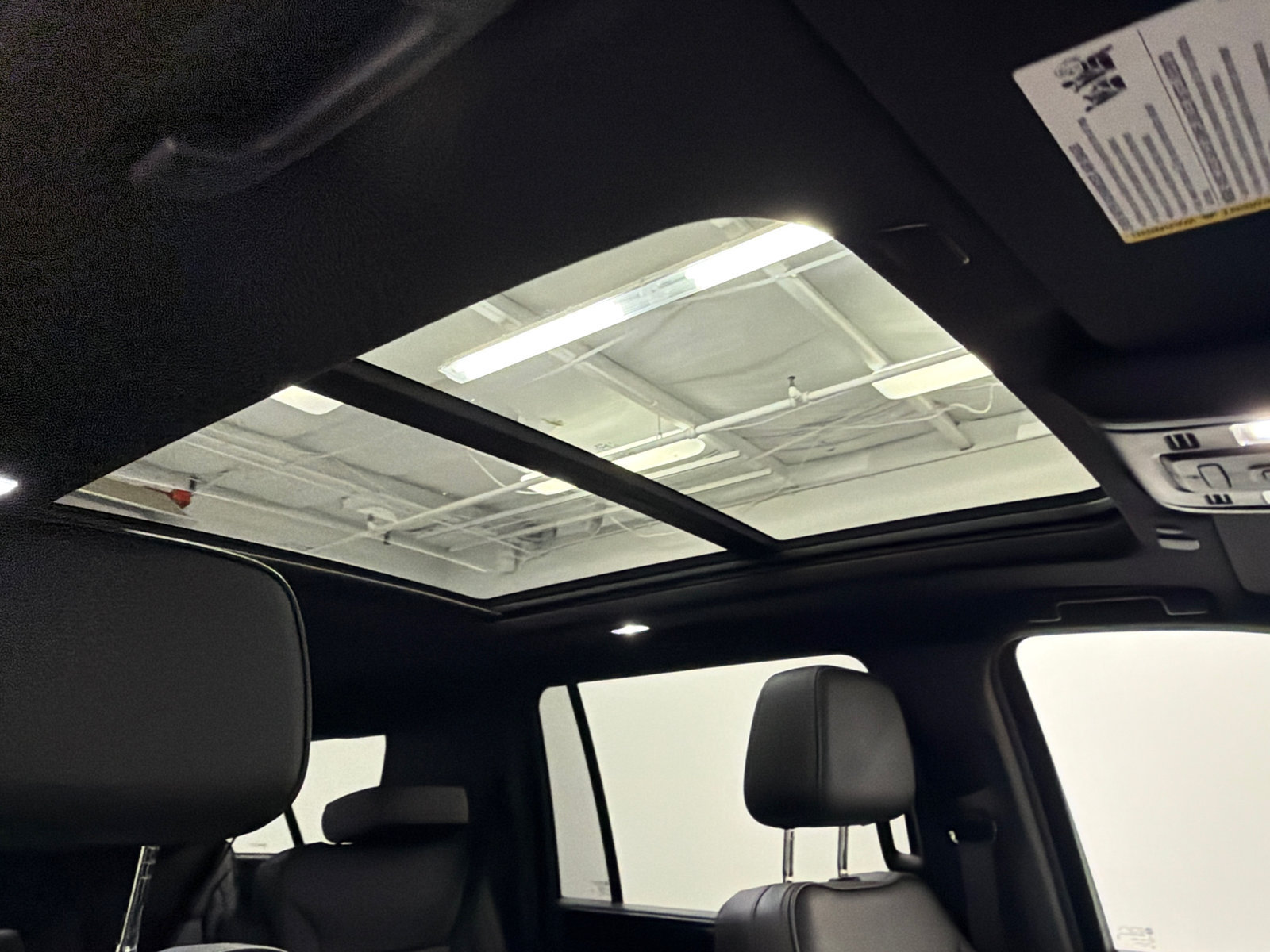 Used 2021 GMC Yukon XL Denali w/ LPO, Illumination Package AWD/4WD image 16