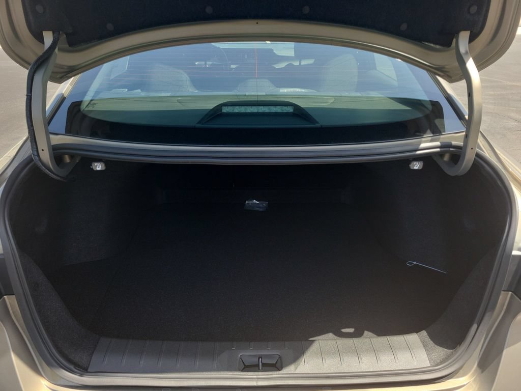 New 2026 Nissan Sentra SV w/ SV Convenience Package FWD image 12