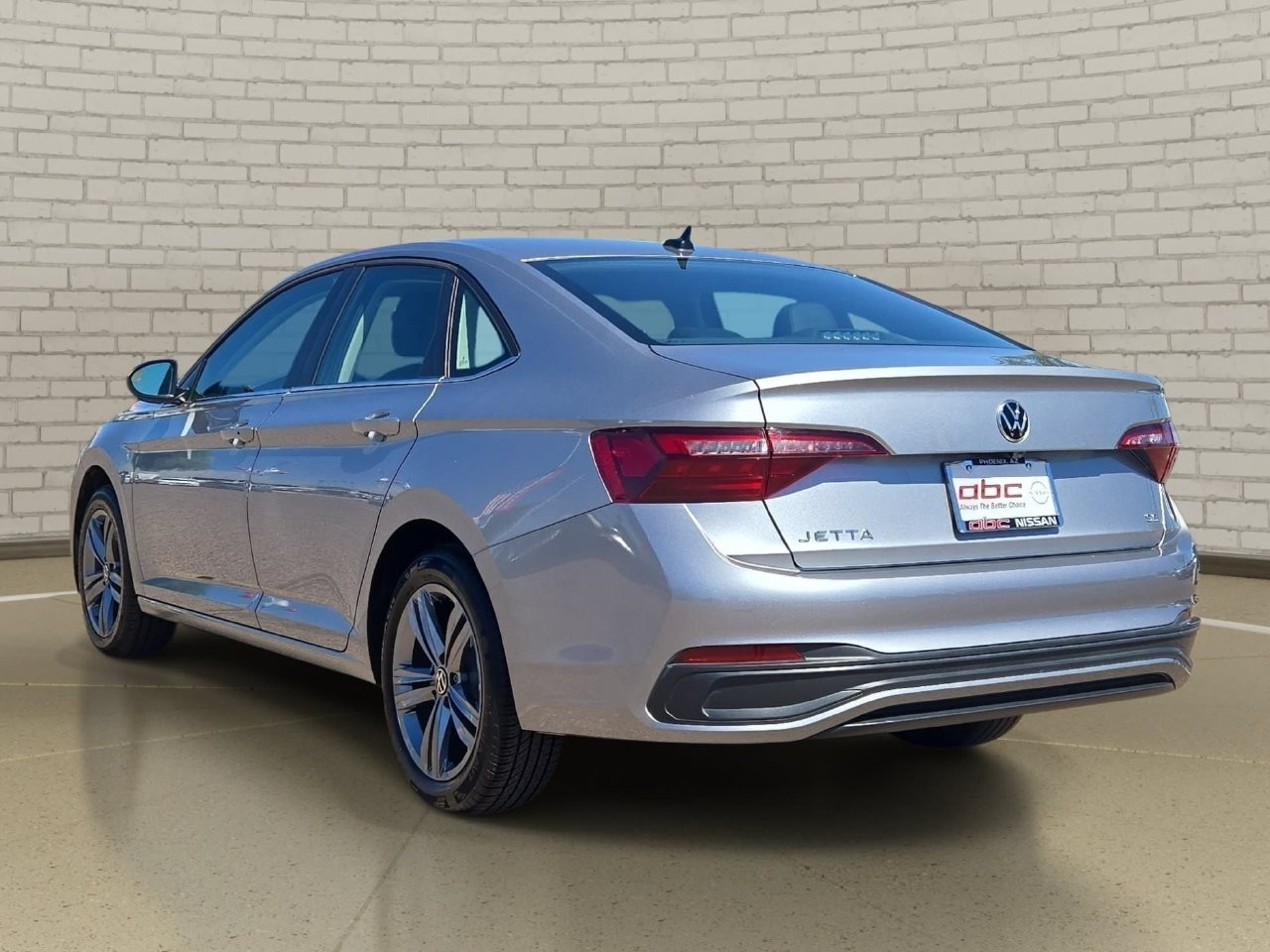 Used 2024 Volkswagen Jetta SE FWD image 7