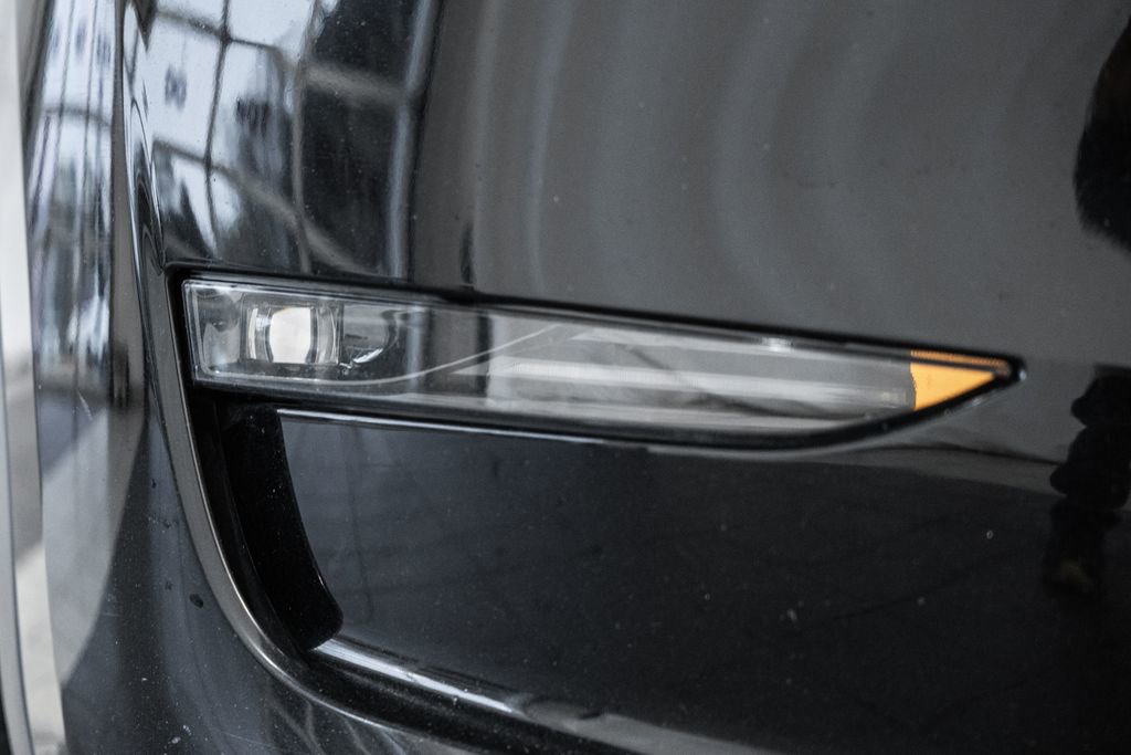 Used 2023 Tesla Model Y Long Range image 12