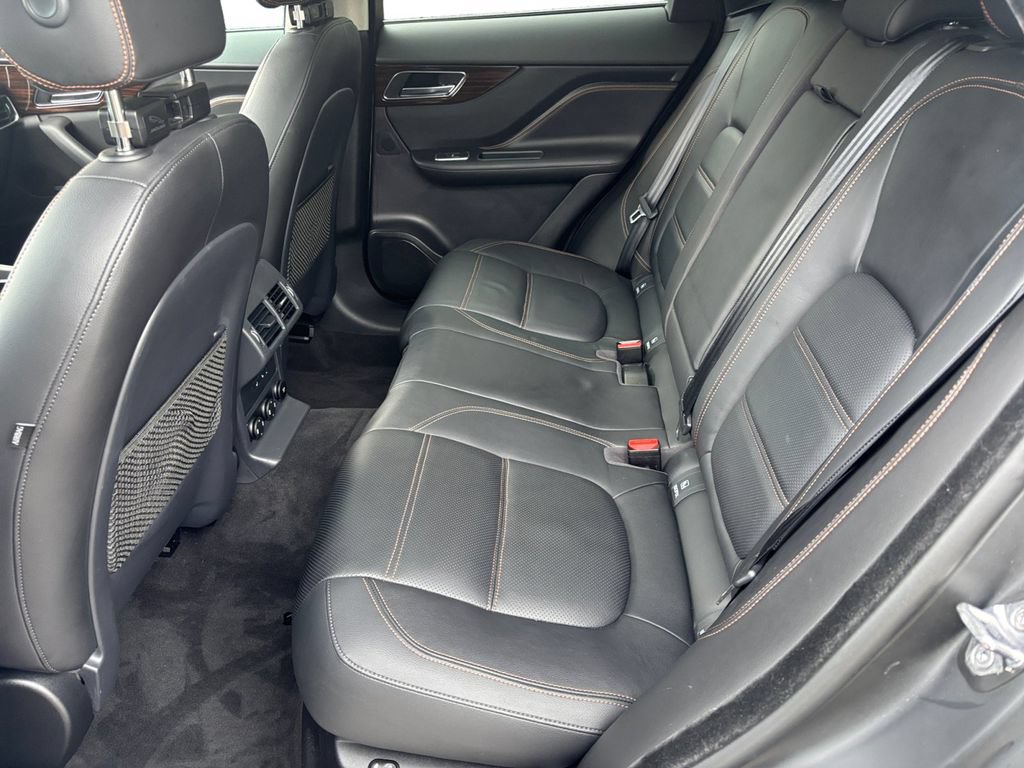 Used 2020 Jaguar F-PACE Prestige AWD/4WD image 13