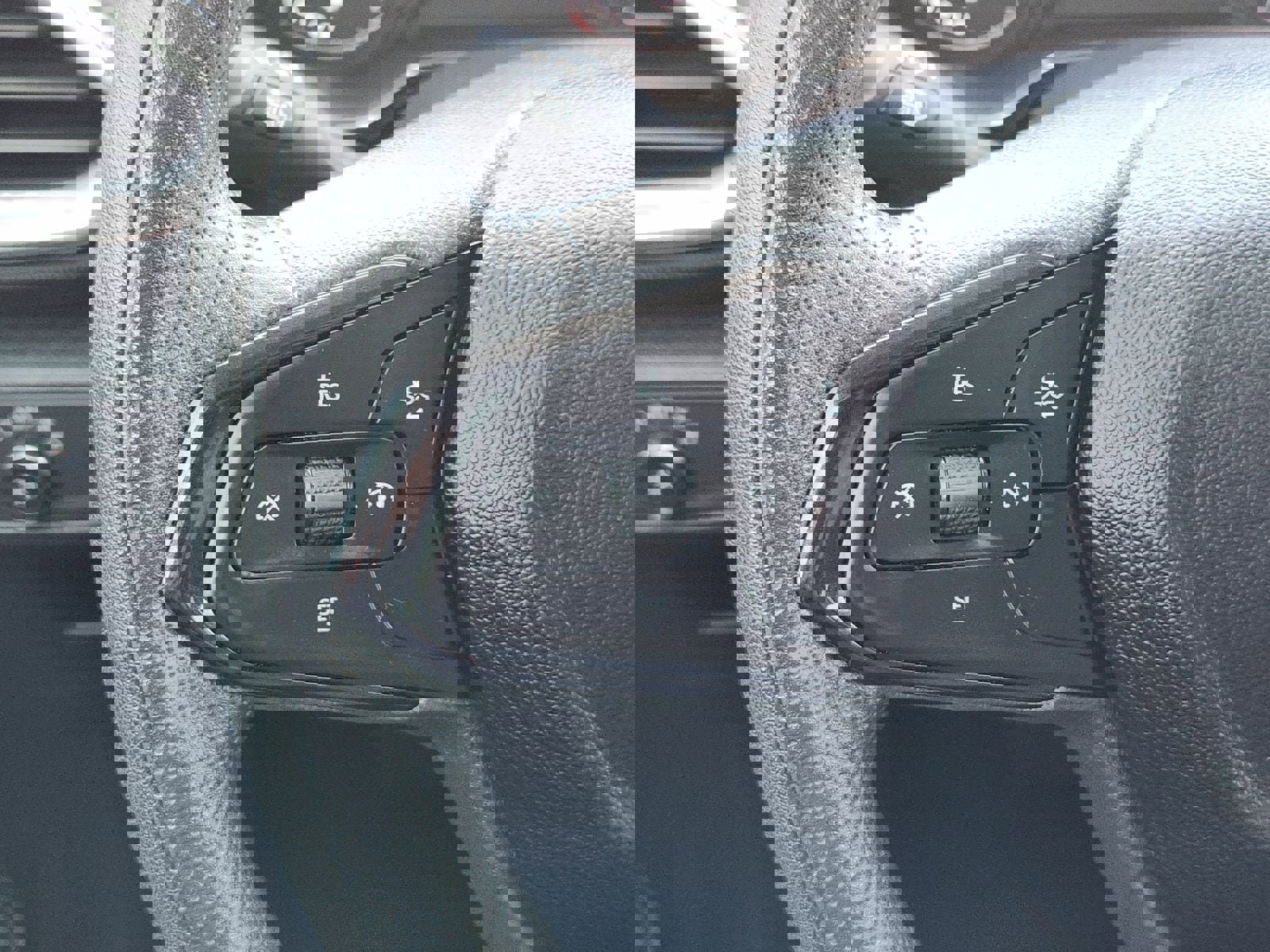 Used 2022 Chevrolet TrailBlazer LT w/ Convenience Package FWD image 36