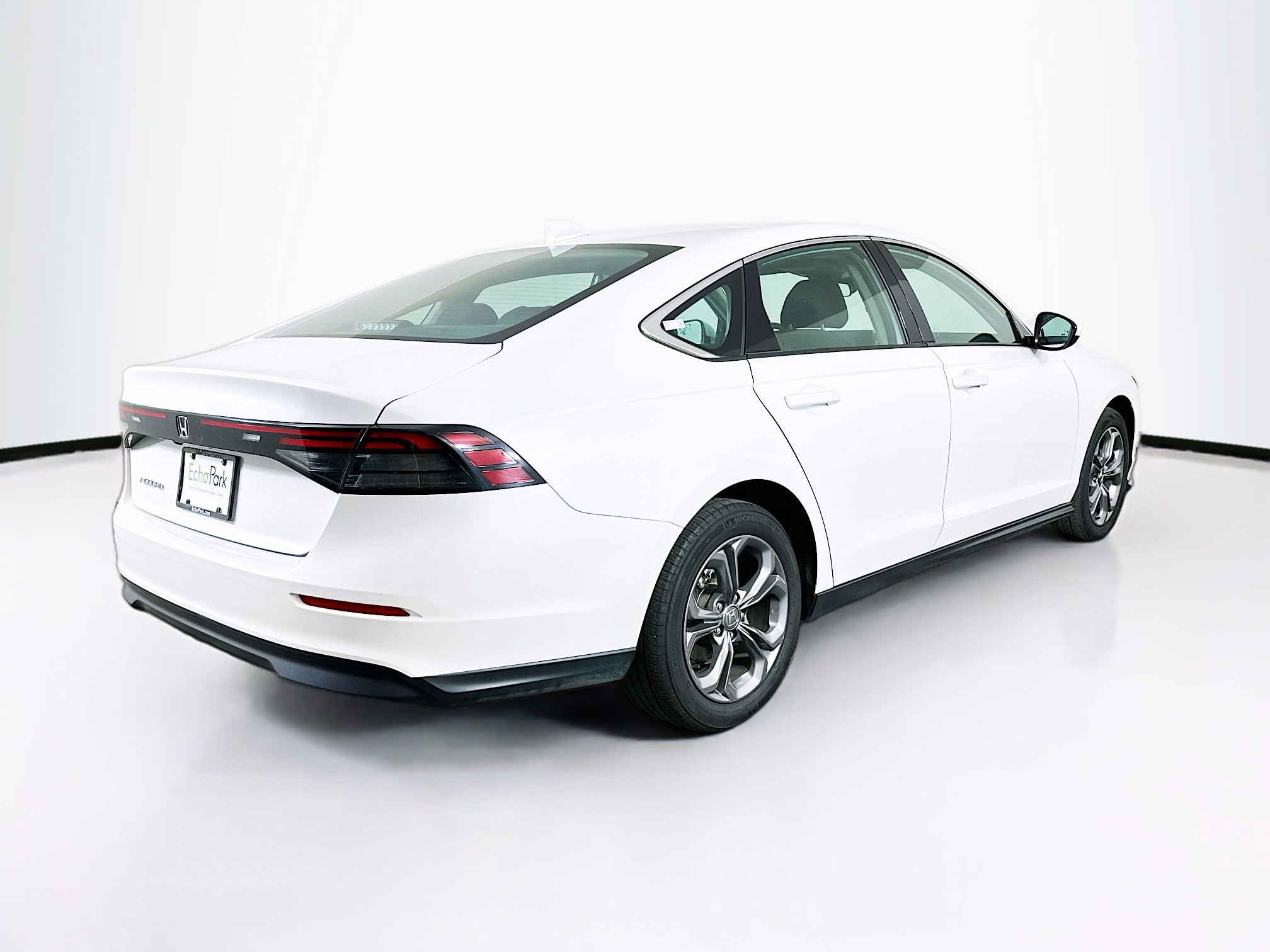 Used 2024 Honda Accord EX image 9