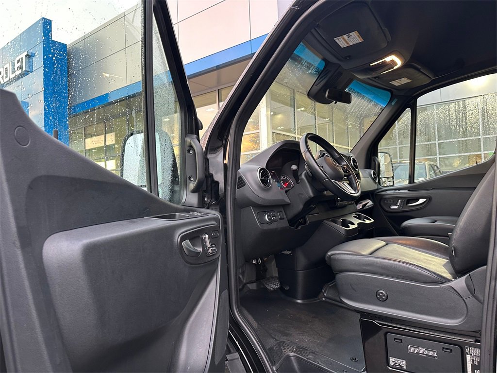 Used 2019 Mercedes-Benz Sprinter 2500 image 21