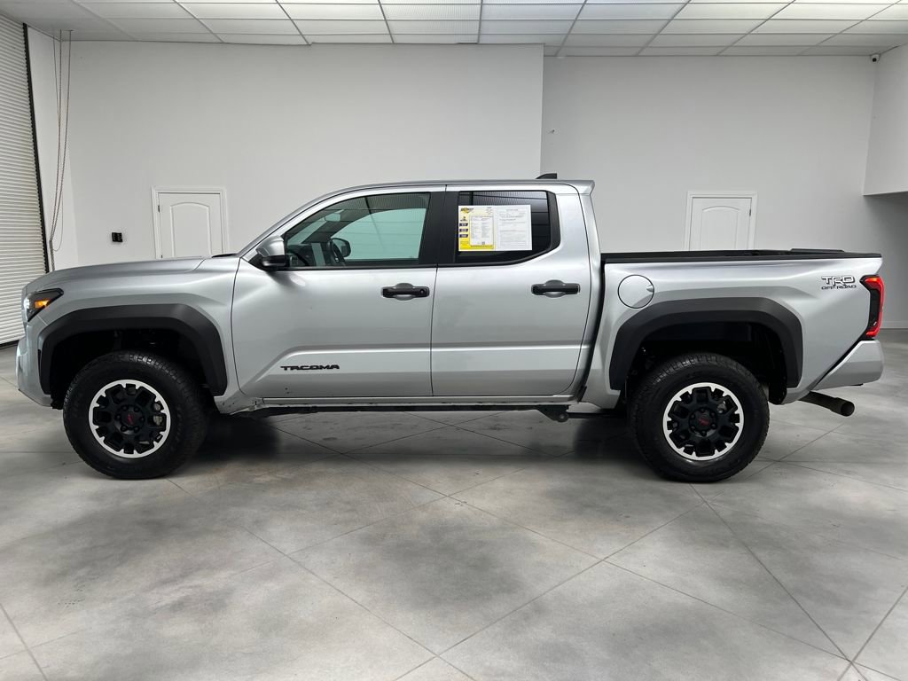 Used 2024 Toyota Tacoma TRD Off-Road image 4