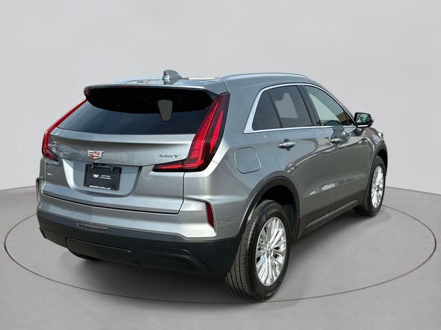 Certified 2024 Cadillac XT4 Luxury w/ Cold Weather Package AWD/4WD image 5