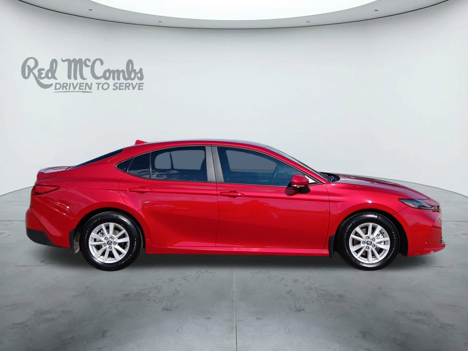 Used 2025 Toyota Camry image 6