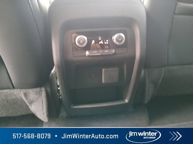 Used 2026 GMC Acadia Elevation w/ Elevation Premium Package AWD/4WD image 18