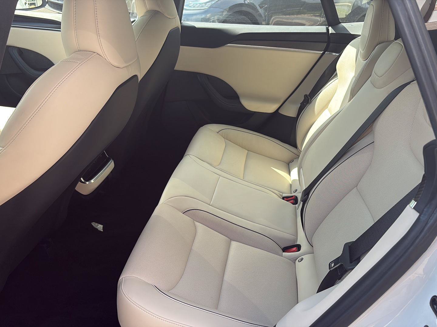 Used 2022 Tesla Model S Plaid AWD/4WD image 18