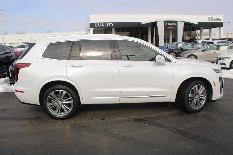 Used 2024 Cadillac XT6 Premium Luxury AWD/4WD image 8