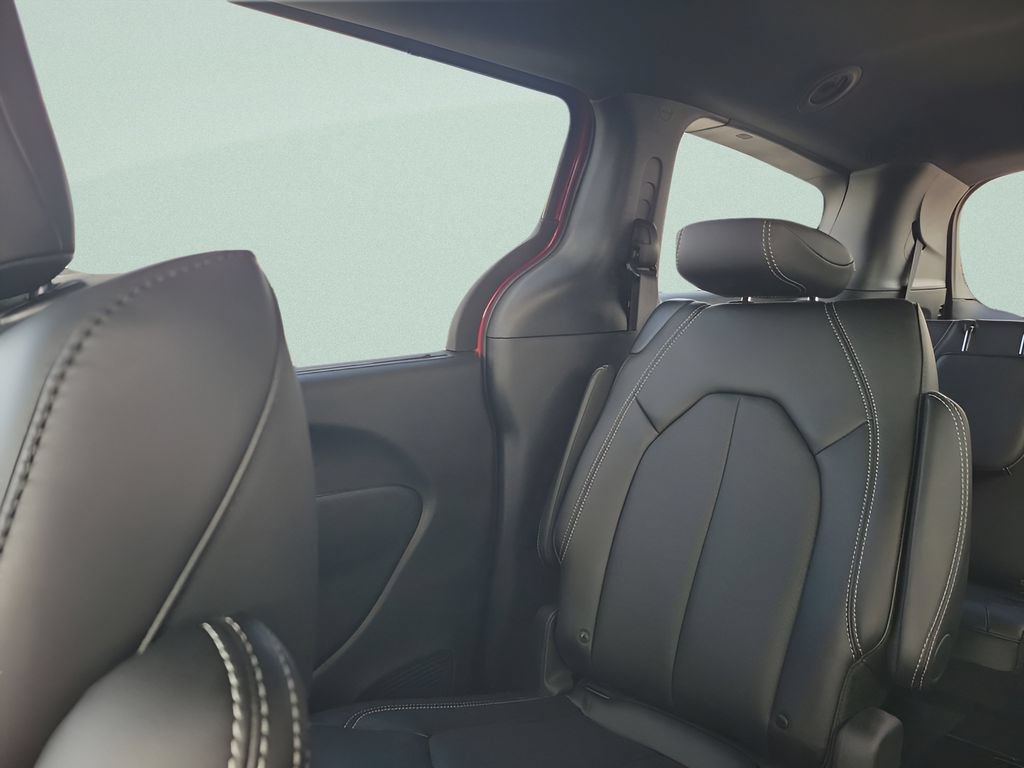 New 2026 Chrysler Voyager LX FWD image 12