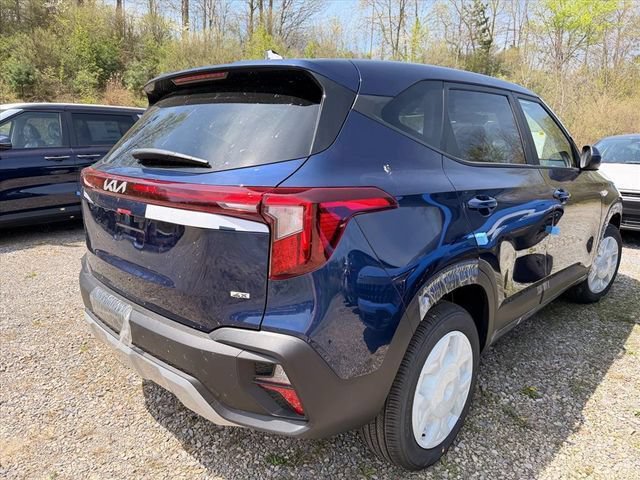 New 2026 Kia Seltos LX FWD image 15