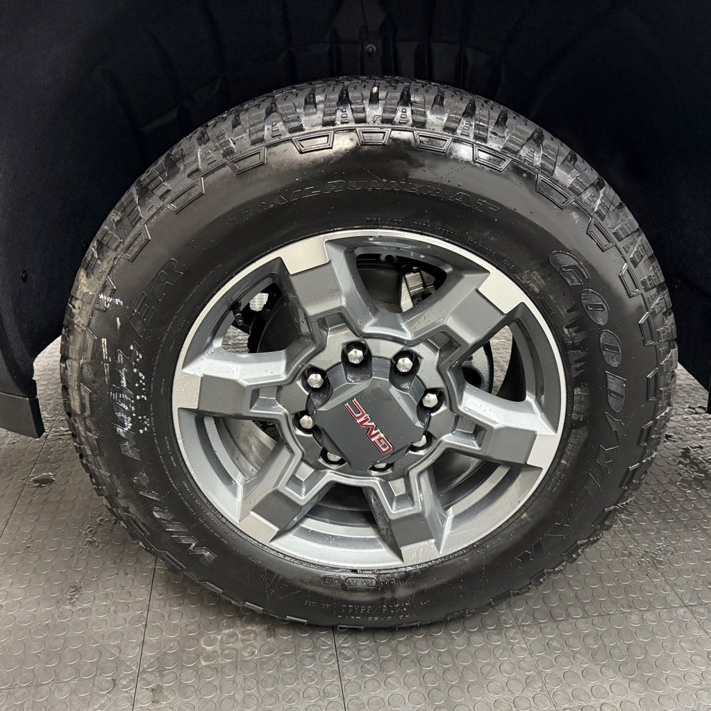 New 2026 GMC Sierra 2500 SLT image 10