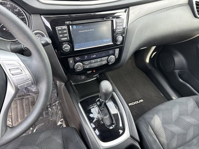 Used 2014 Nissan Rogue SV w/ SV Premium Package AWD/4WD image 28