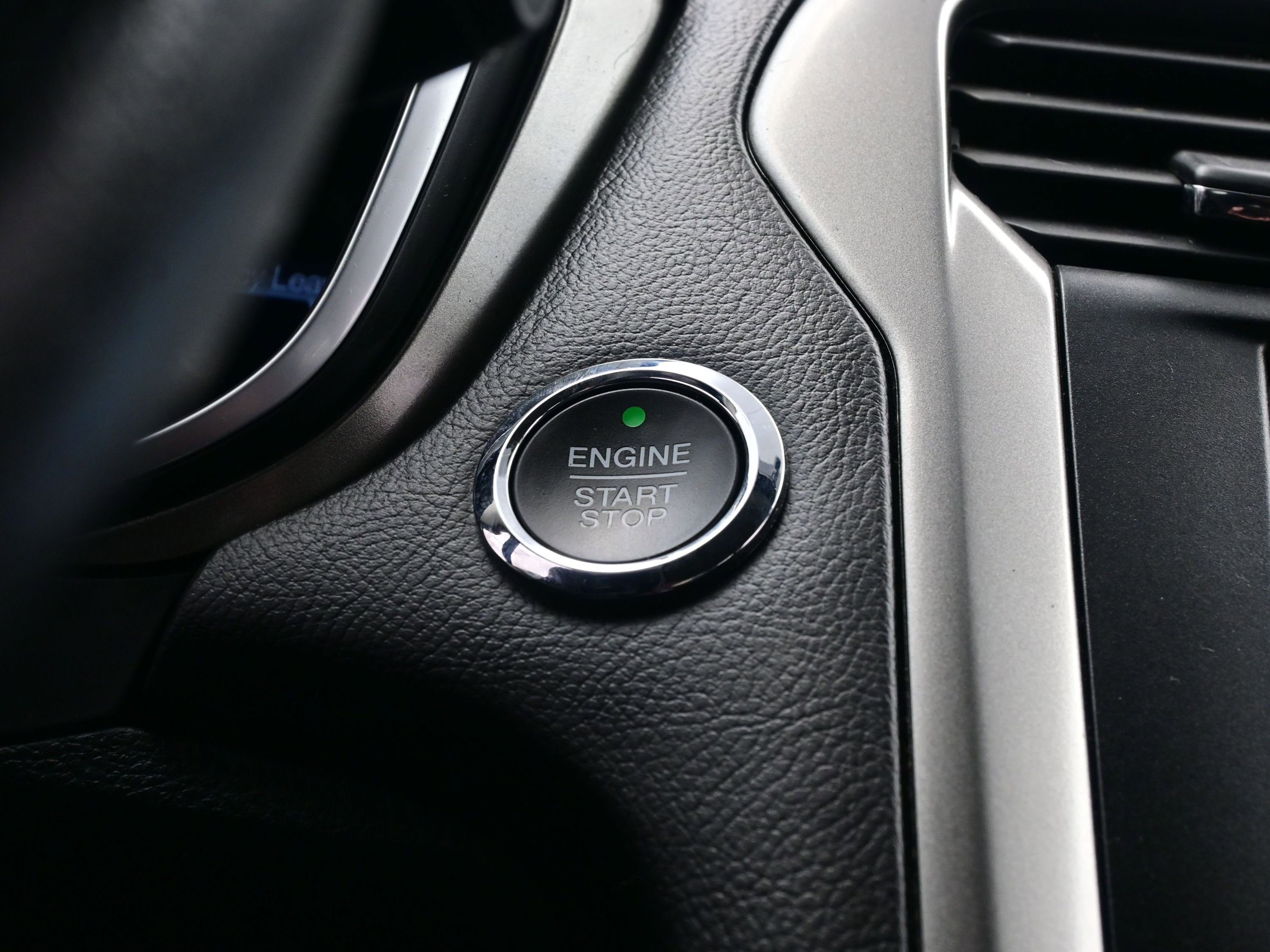 Used 2017 Ford Fusion Energi SE image 23