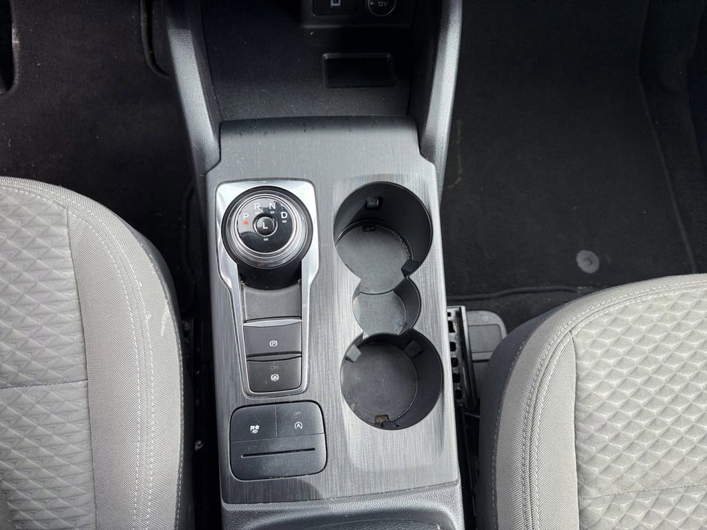 Used 2020 Ford Escape SE image 26