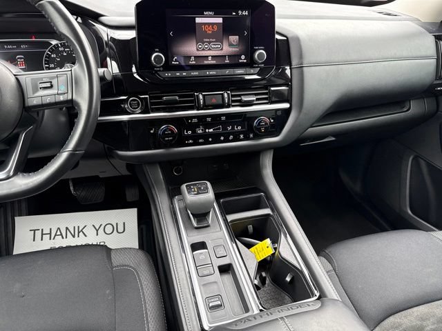 Used 2024 Nissan Pathfinder SV FWD image 22