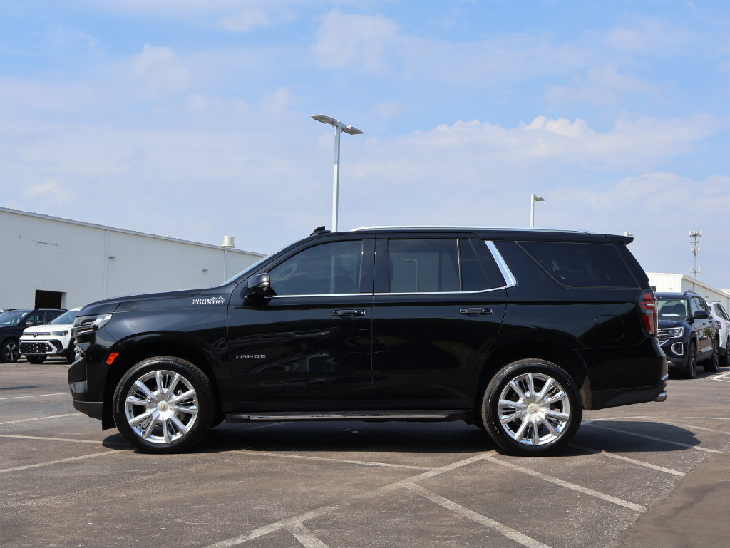 Used 2023 Chevrolet Tahoe High Country AWD/4WD image 13