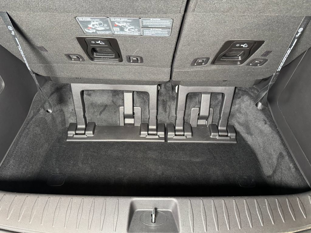 Used 2026 Kia Carnival SX Prestige FWD image 24