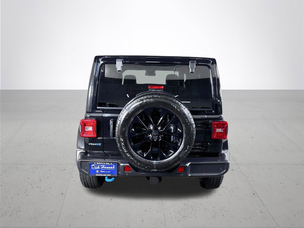 Used 2024 Jeep Wrangler Unlimited Sahara w/ Technology Group AWD/4WD image 8
