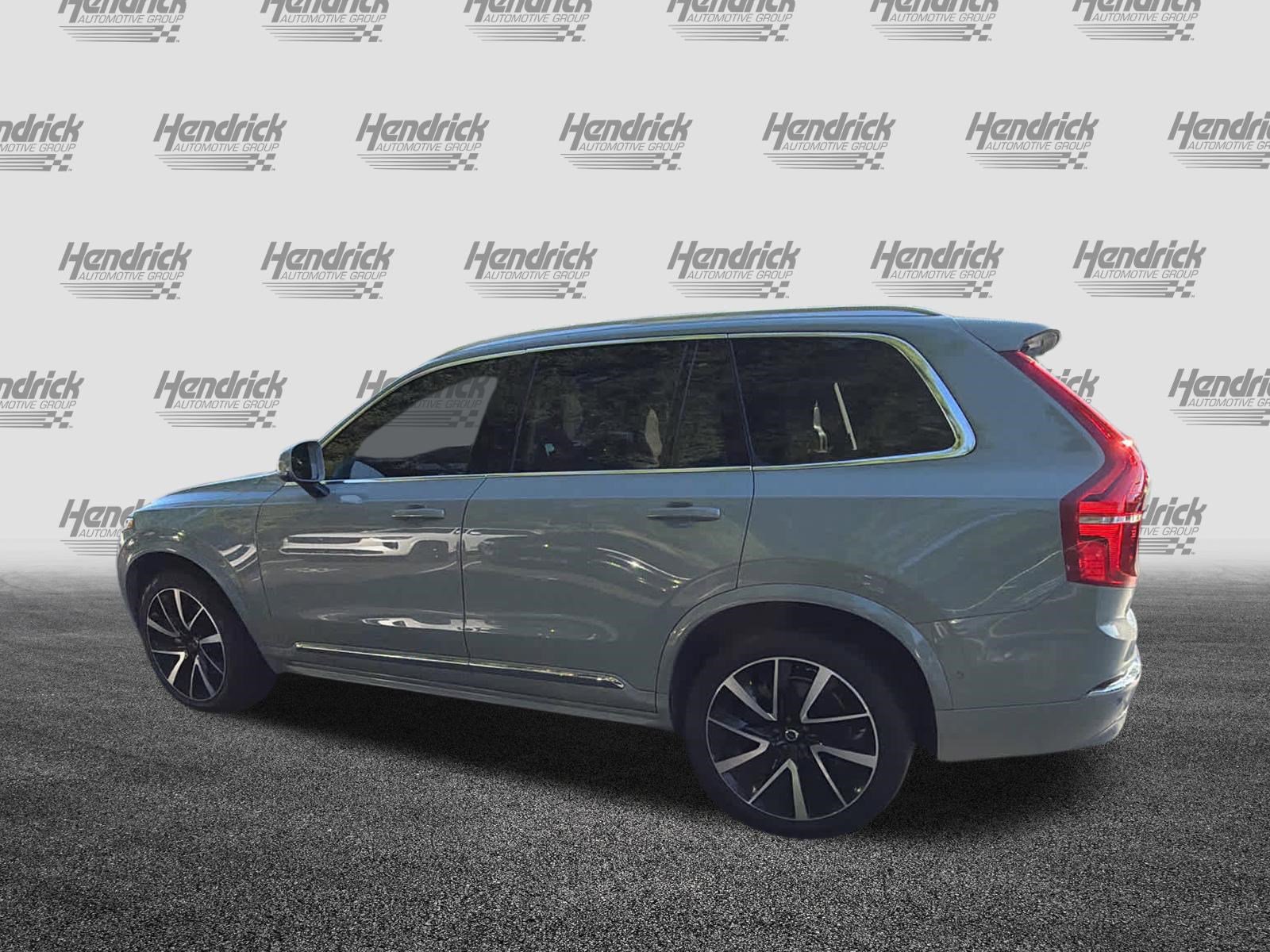 Used 2025 Volvo XC90 B5 Plus w/ Protection Package Premier AWD/4WD image 10